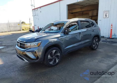 2024 Volkswagen Taos 1.5T Se z USA, uszkodzony, nr VIN 3VVUX7B26RM096474